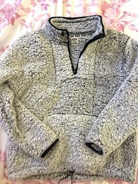 Victoria’s Secret PINK grey Sherpa quarter zip
